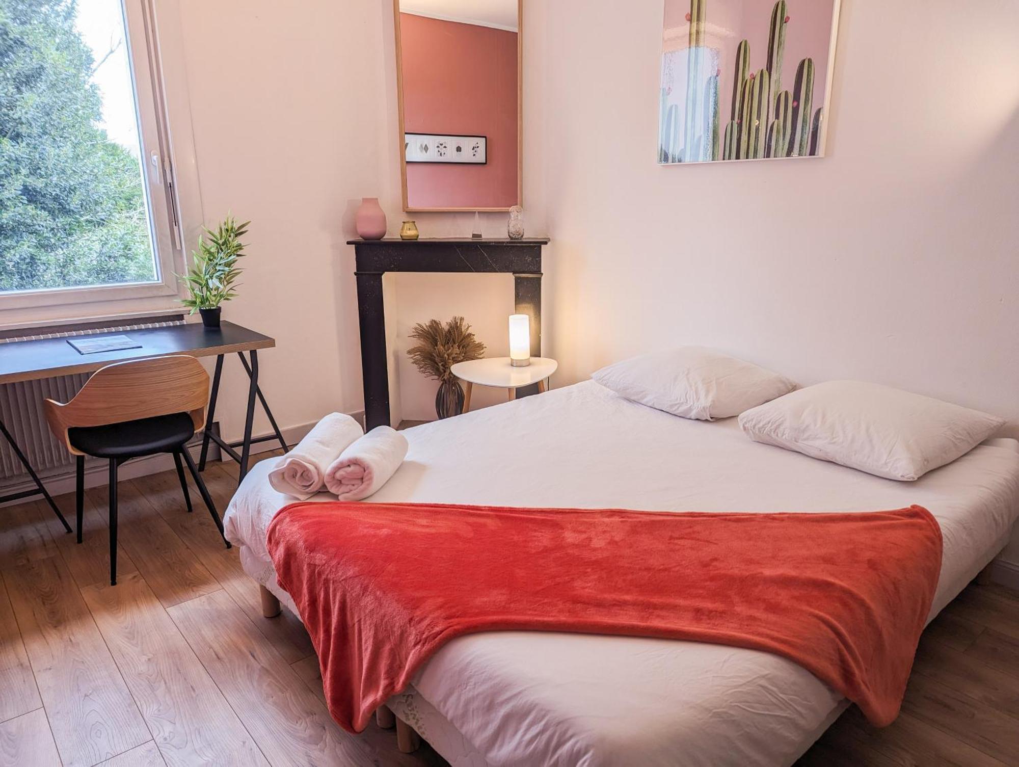 Le Cocon Bleu - Appartement Calme - Parking Gratuit - Fibre 阿拉斯 外观 照片